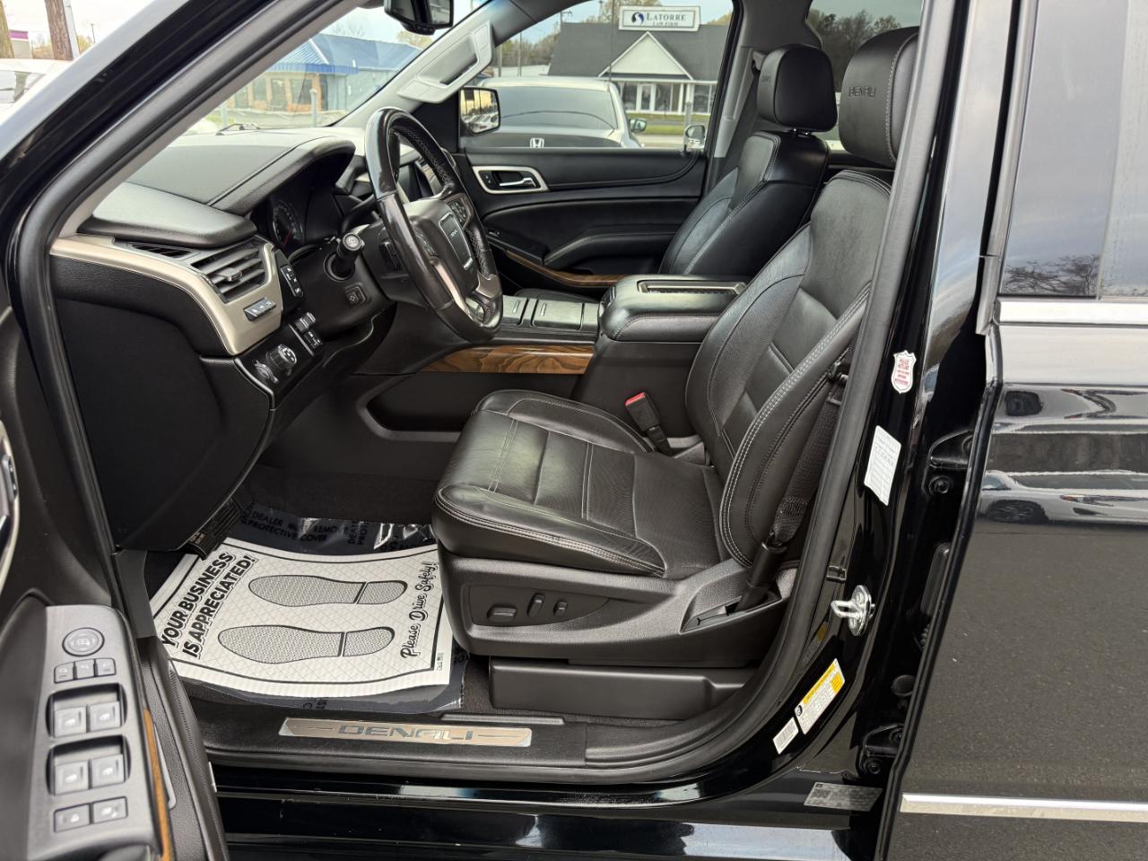 GMC Yukon XL Denali 2WD 2020