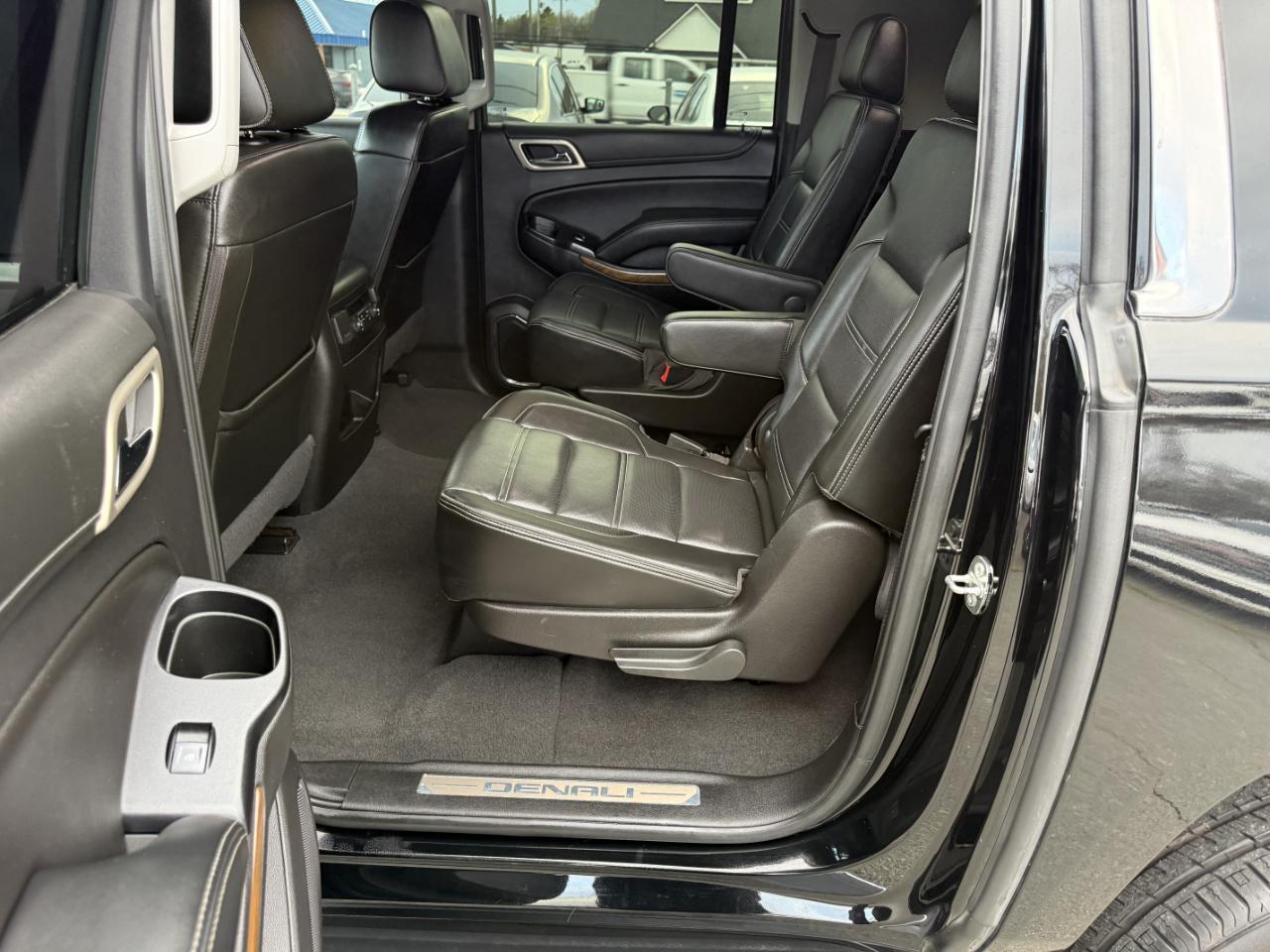 GMC Yukon XL Denali 2WD 2020