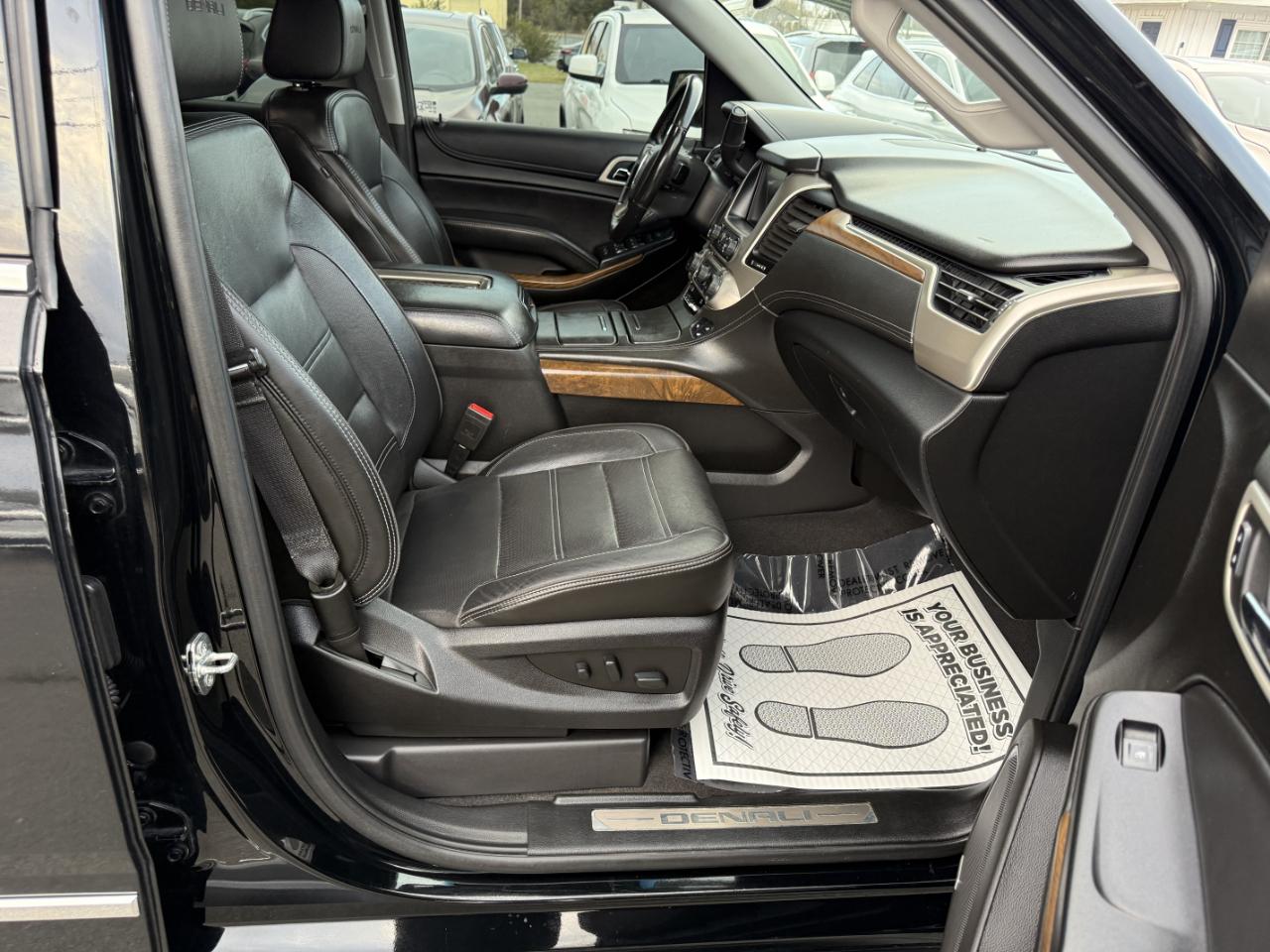 GMC Yukon XL Denali 2WD 2020