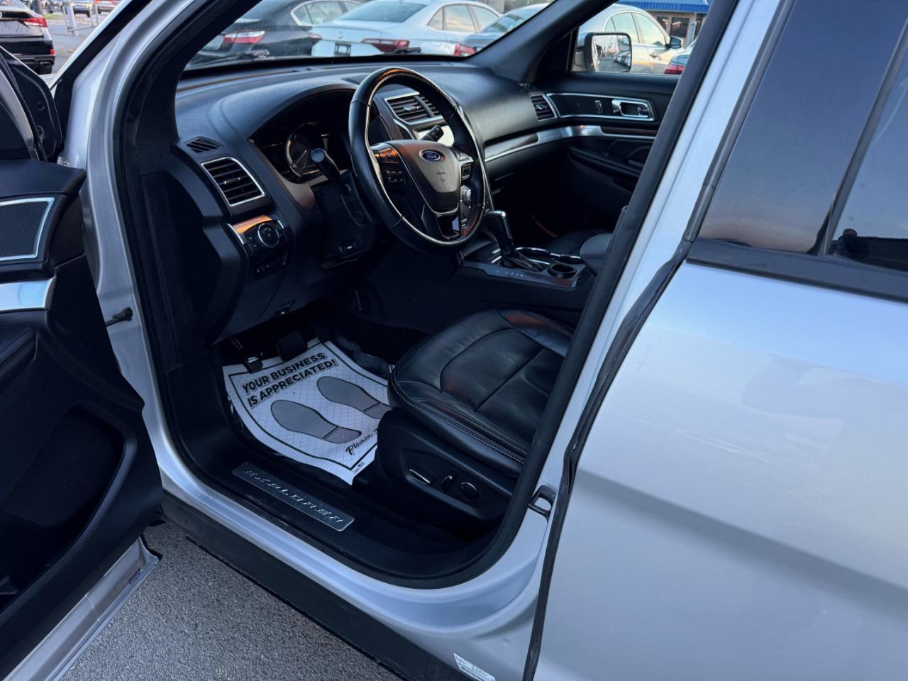 Ford Explorer Limited FWD 2017