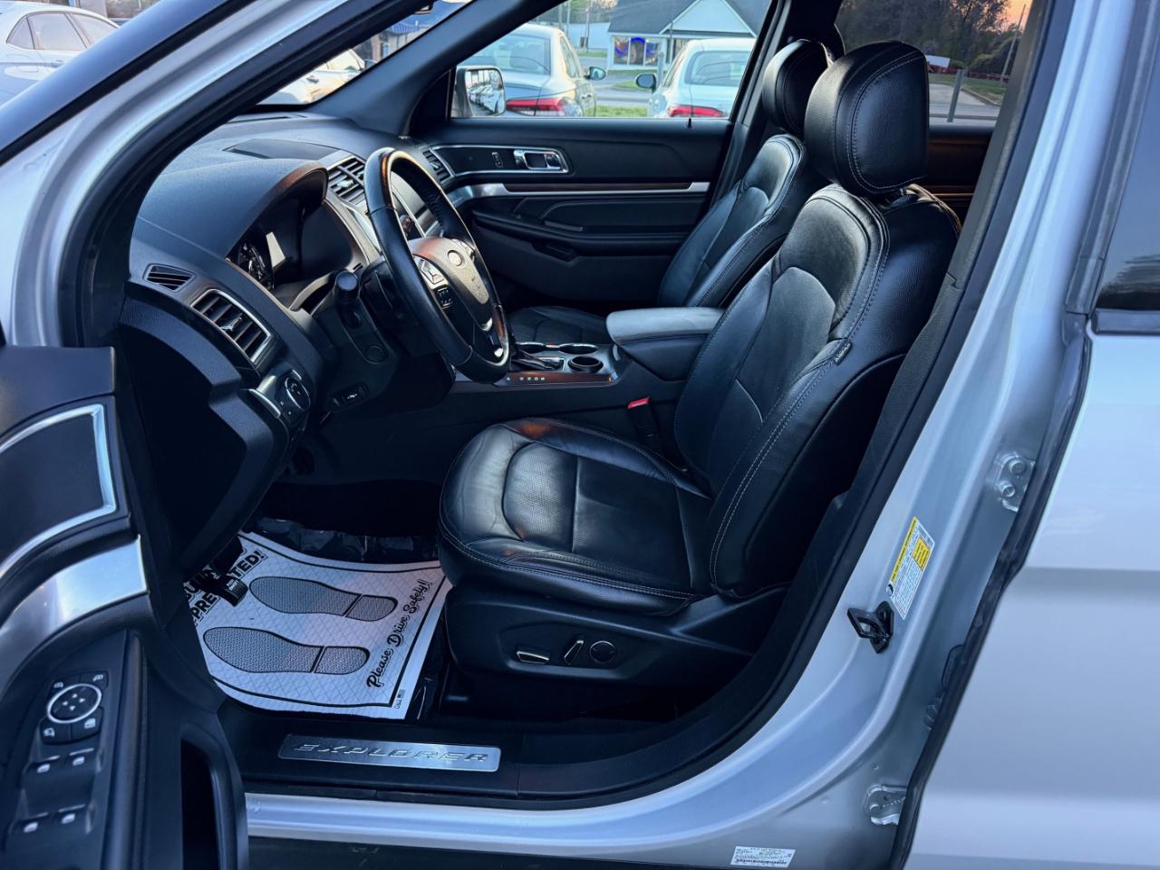 Ford Explorer Limited FWD 2017