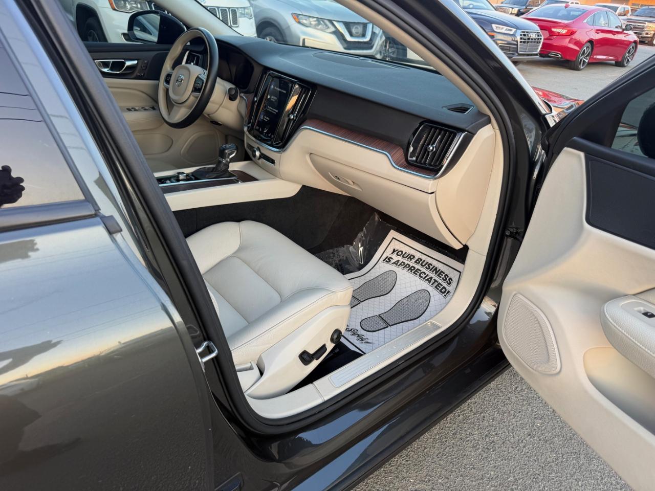 Volvo S60 T5 Momentum 2020