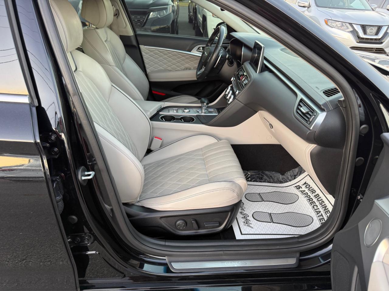 Genesis G70 2.0T 2020