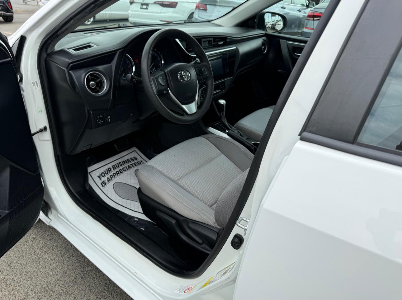 Toyota Corolla LE CVT 2019