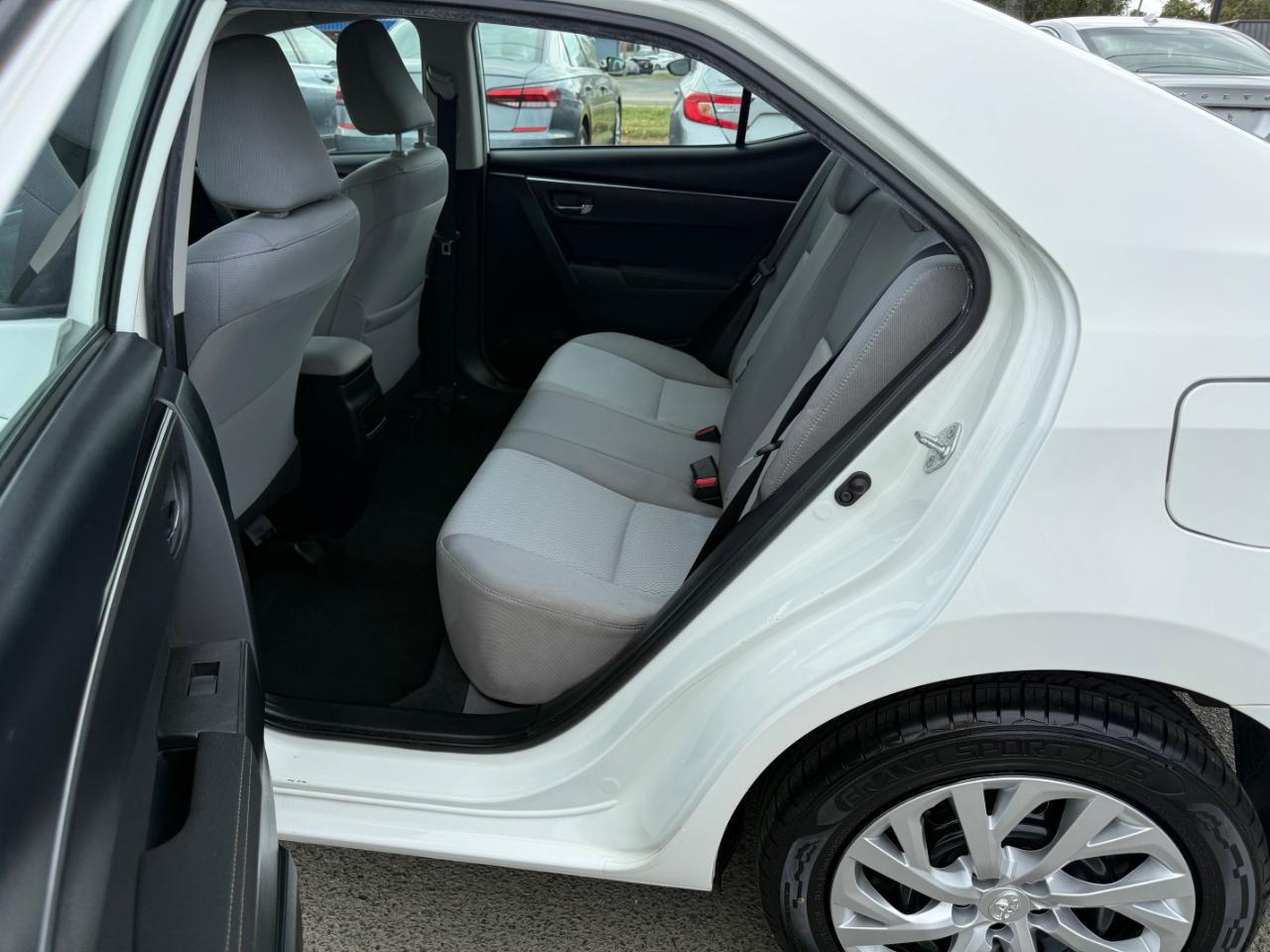 Toyota Corolla LE CVT 2019