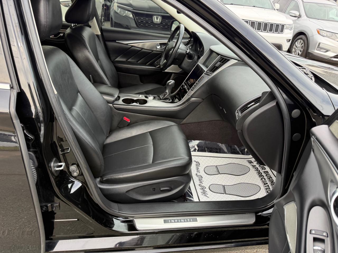 Infiniti Q50 2.0t AWD 2017