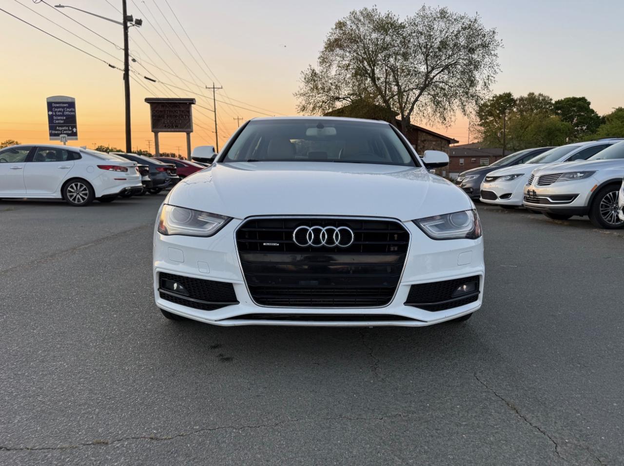 Audi A4 2.0T Premium Plus quattro Sedan AWD 8A 2016