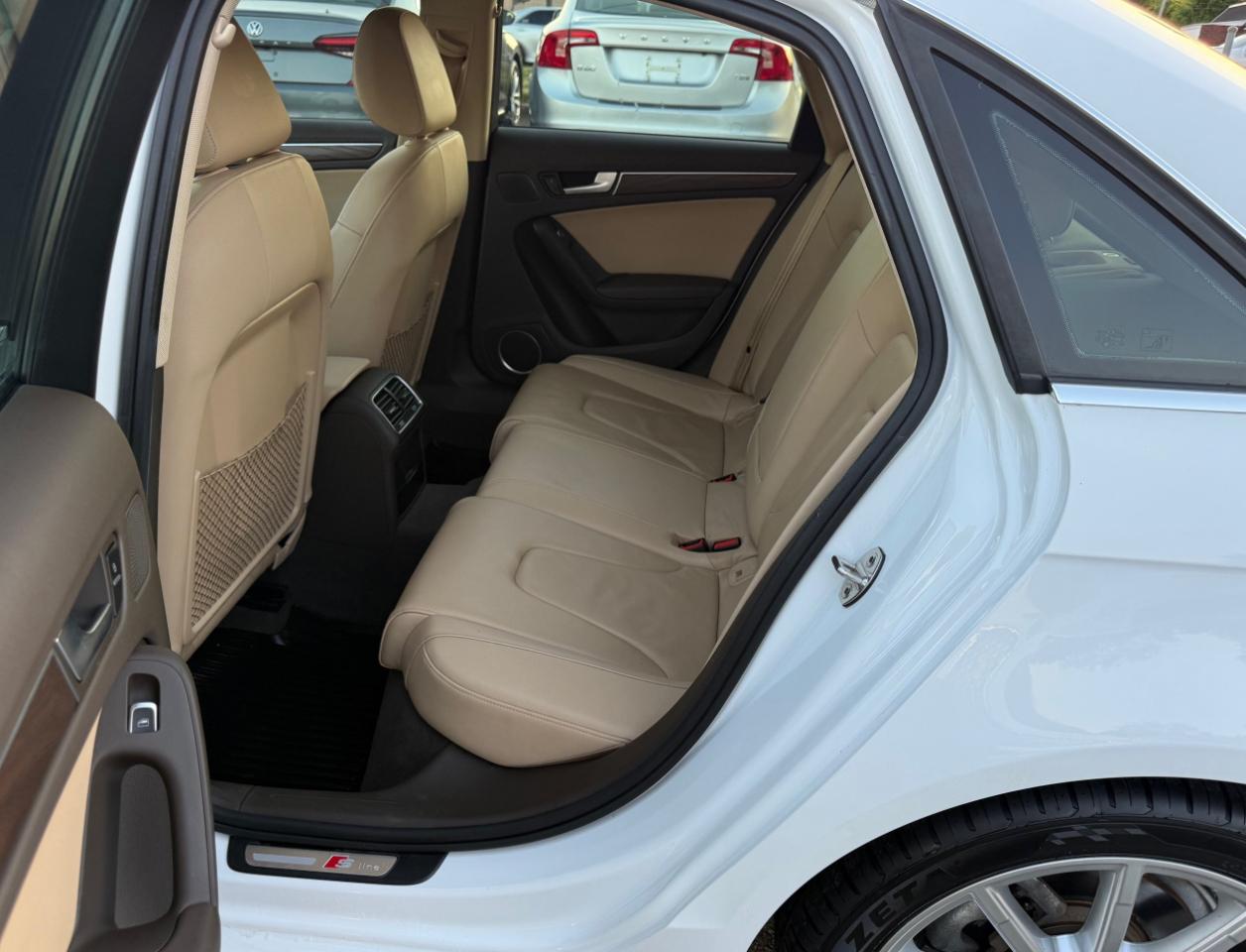 Audi A4 2.0T Premium Plus quattro Sedan AWD 8A 2016