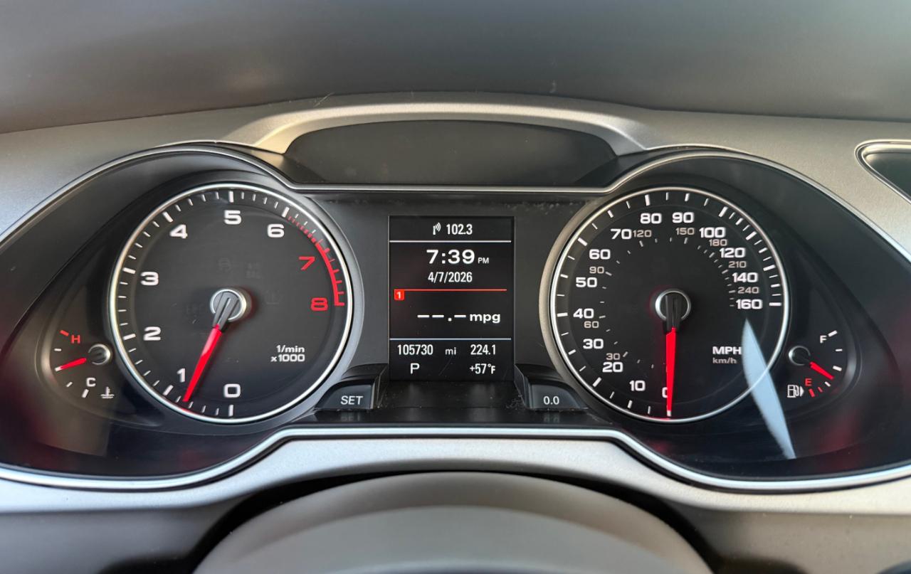 Audi A4 2.0T Premium Plus quattro Sedan AWD 8A 2016