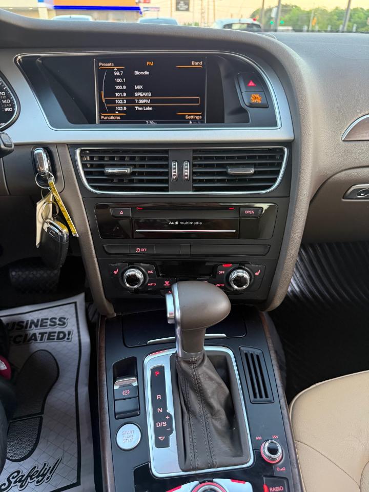 Audi A4 2.0T Premium Plus quattro Sedan AWD 8A 2016