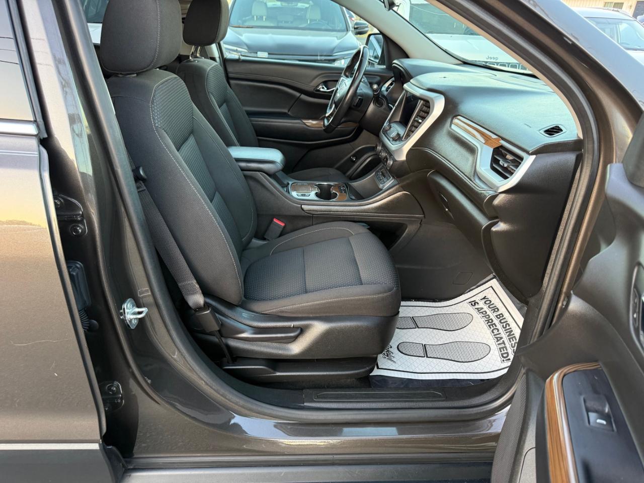 GMC Acadia SLE-1 FWD 2020