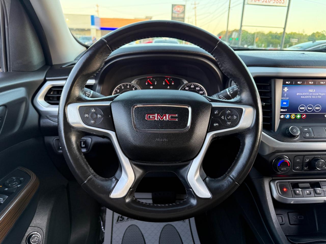 GMC Acadia SLE-1 FWD 2020