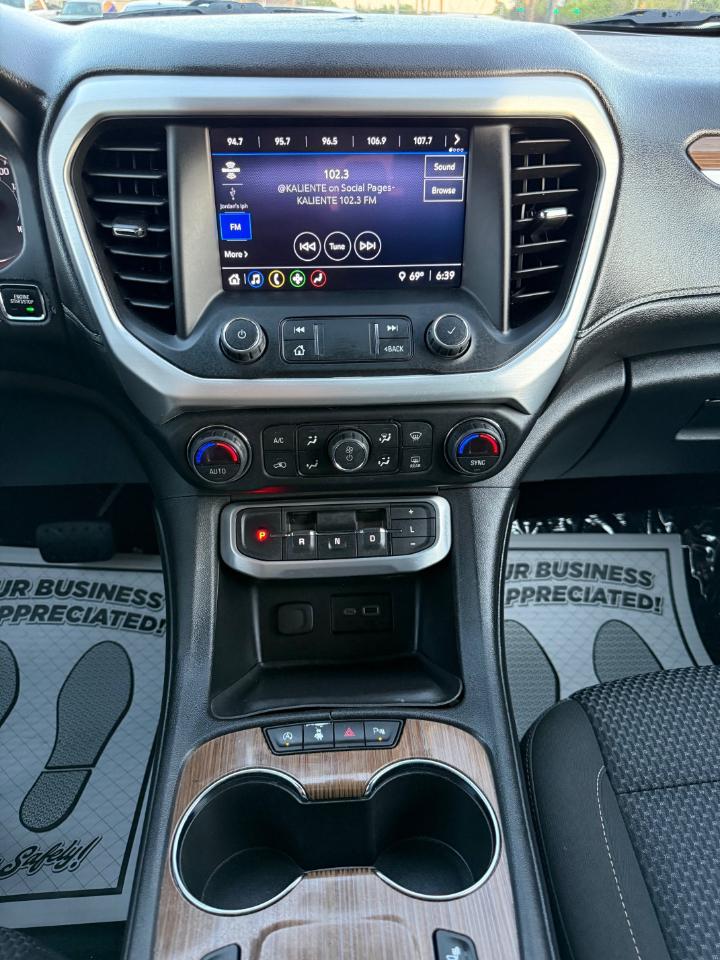 GMC Acadia SLE-1 FWD 2020