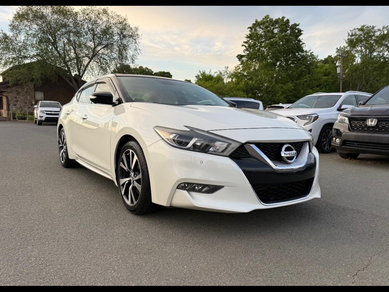 Nissan Maxima  2017