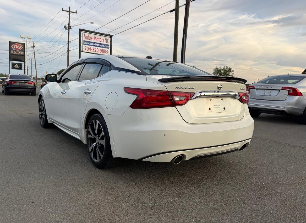 Nissan Maxima  2017