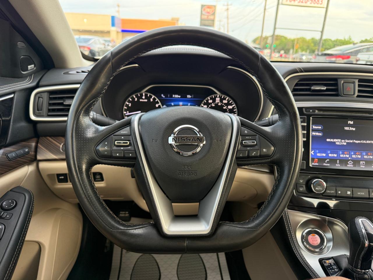Nissan Maxima  2017