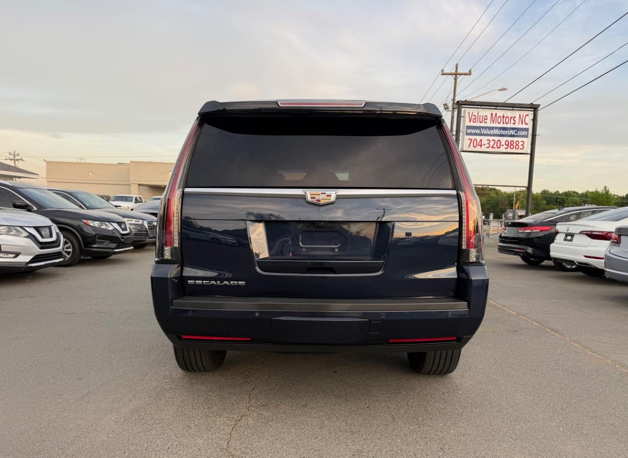 Cadillac Escalade Luxury 4WD 2017