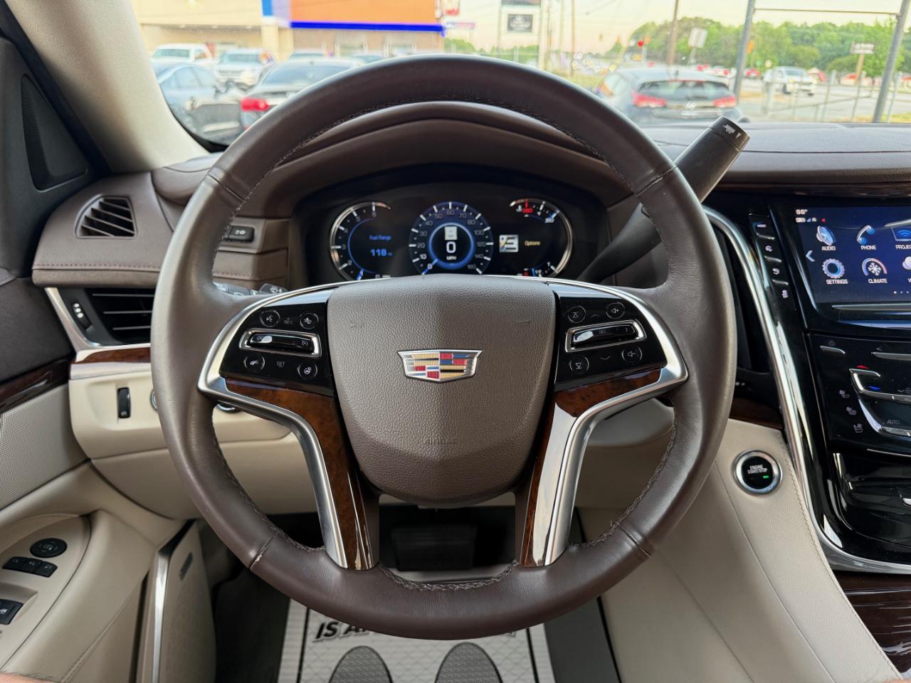 Cadillac Escalade Luxury 4WD 2017