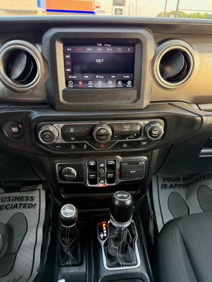 Jeep Wrangler Unlimited Sahara 2021