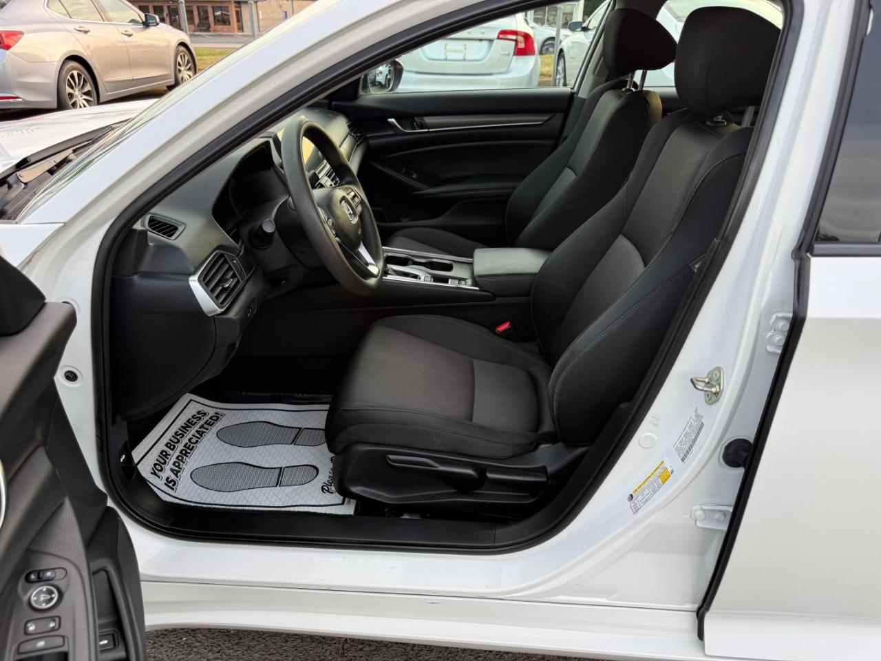 Honda Accord LX CVT 2020