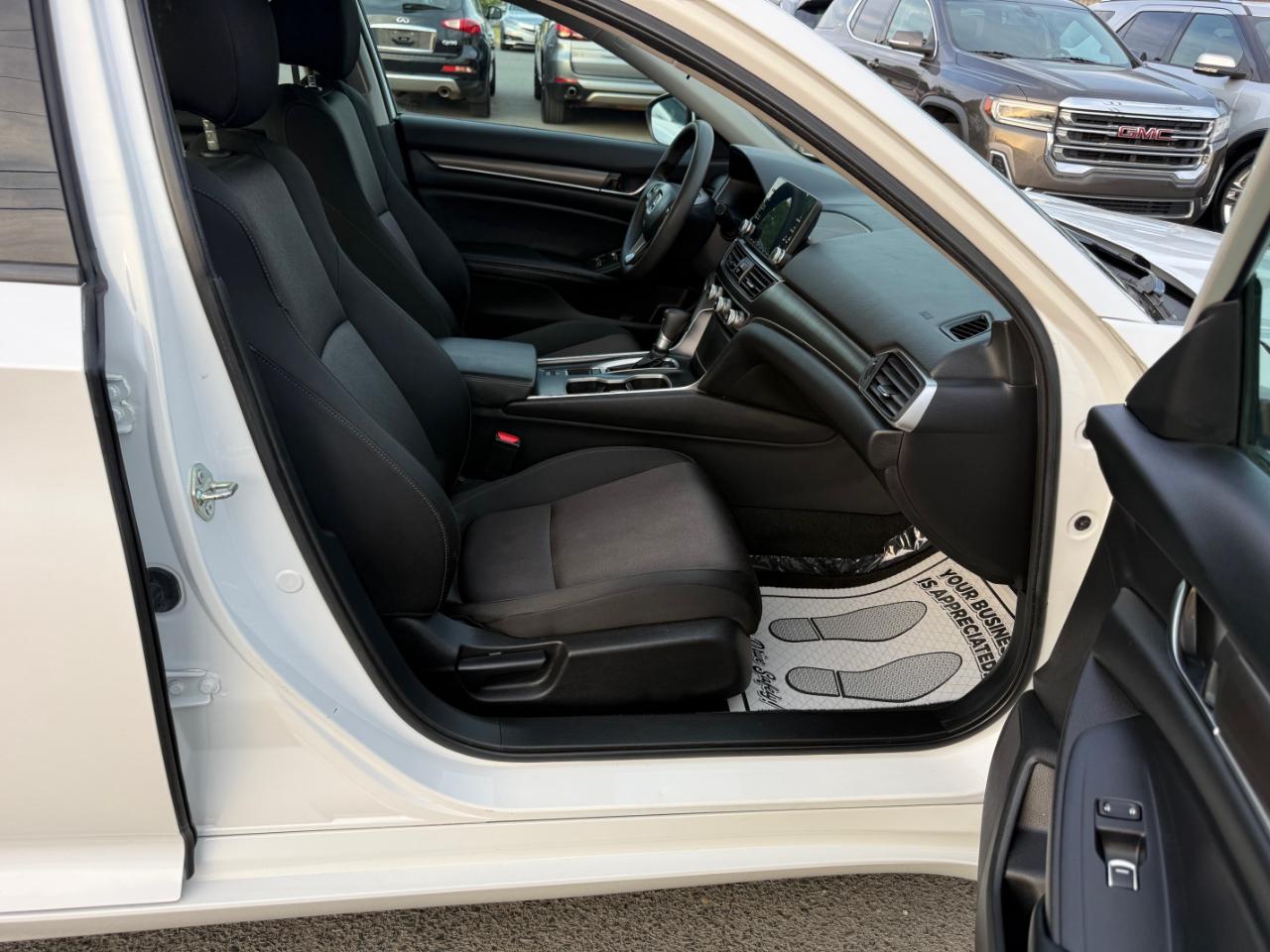 Honda Accord LX CVT 2020