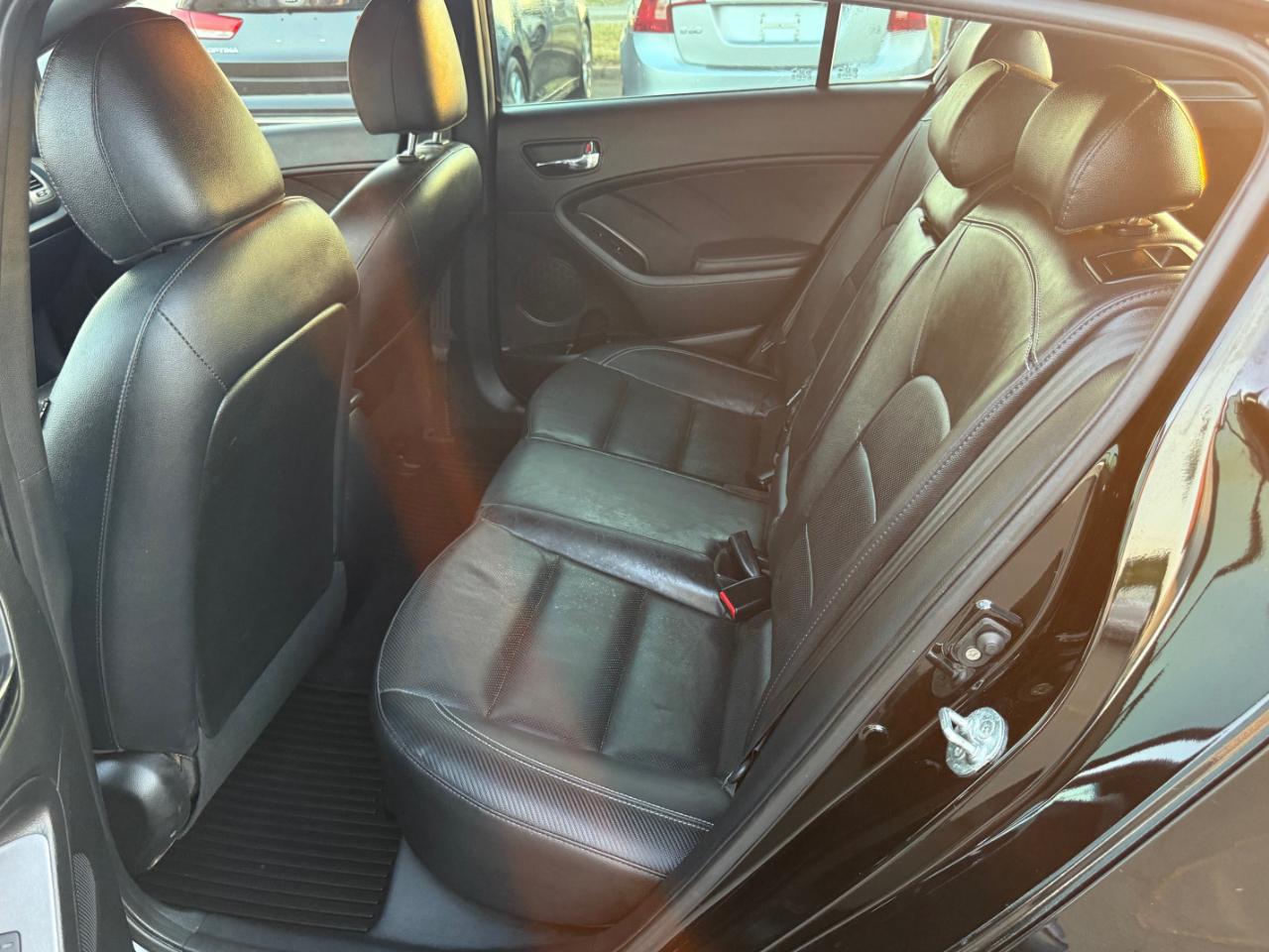 Kia Forte 5-Door SX 2015