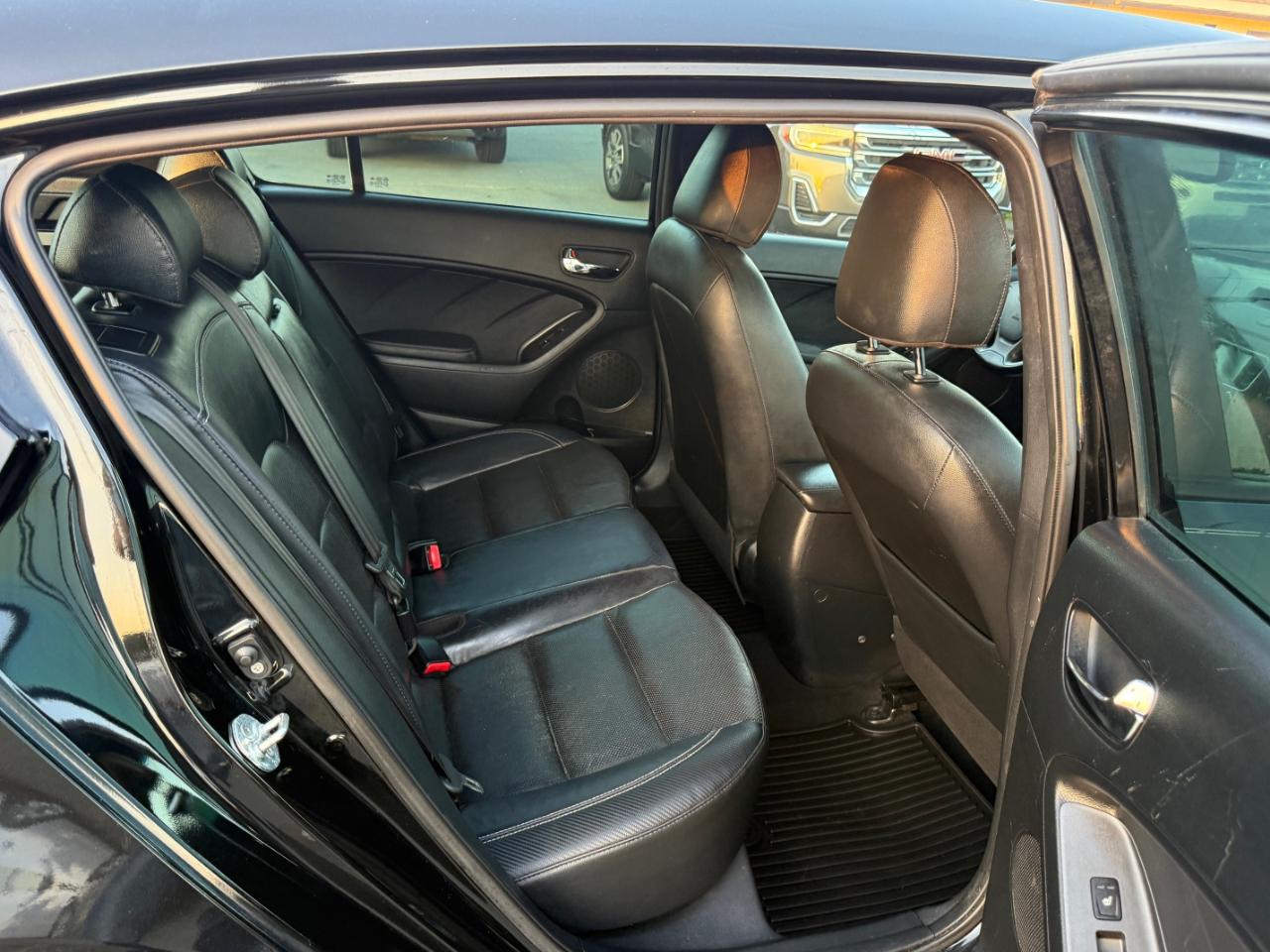 Kia Forte 5-Door SX 2015