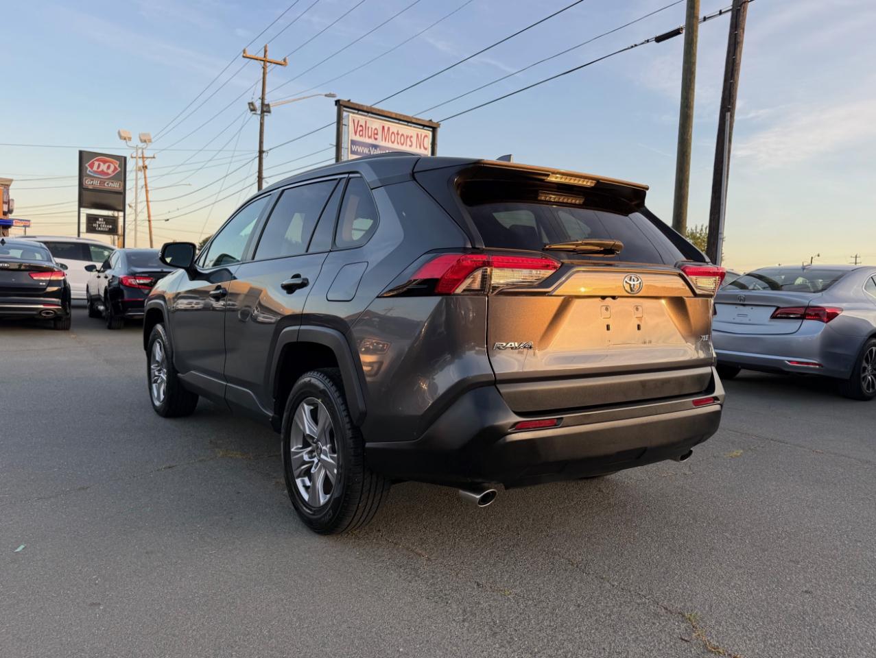 Toyota RAV4 XLE 2023