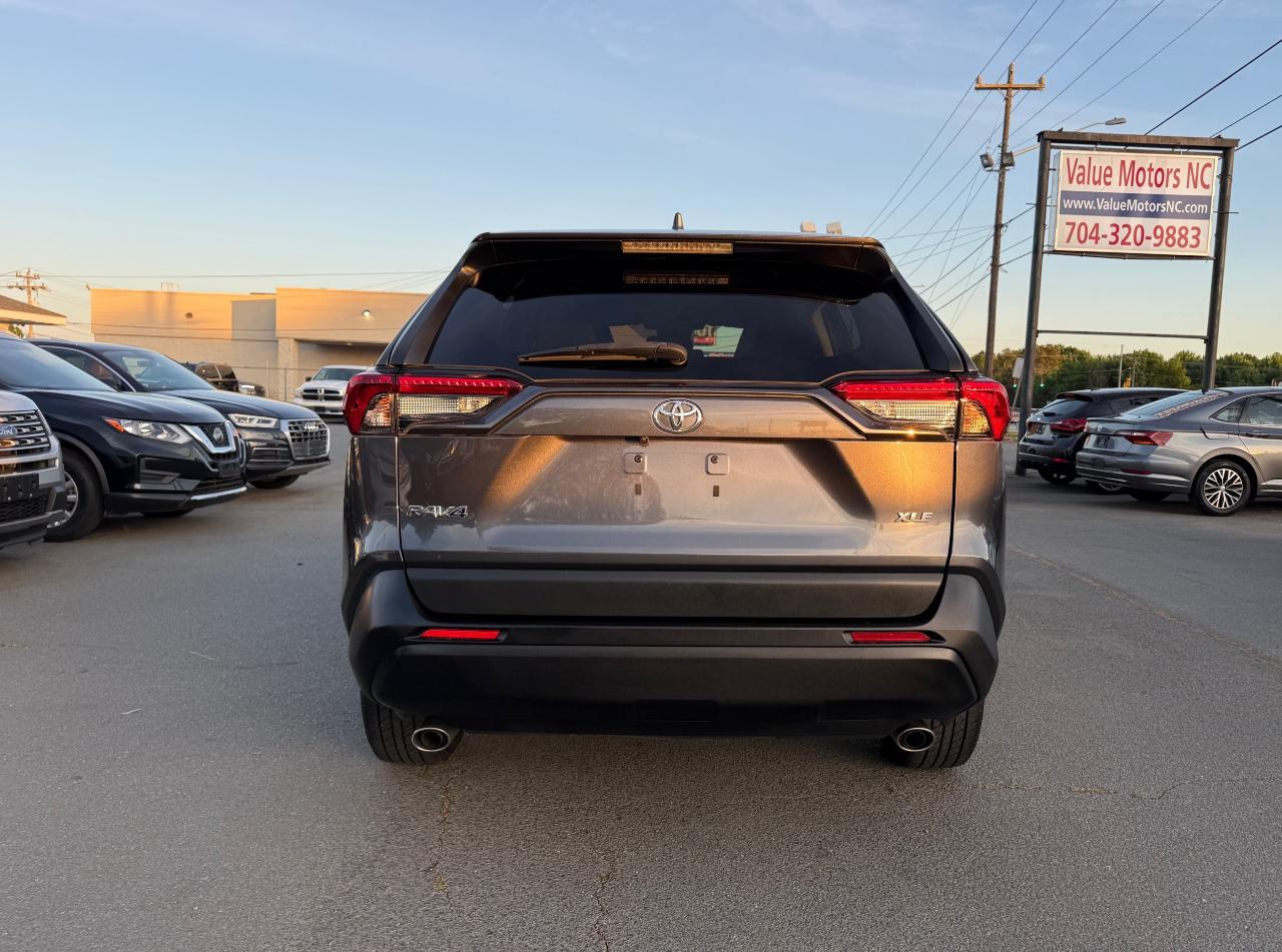 Toyota RAV4 XLE 2023