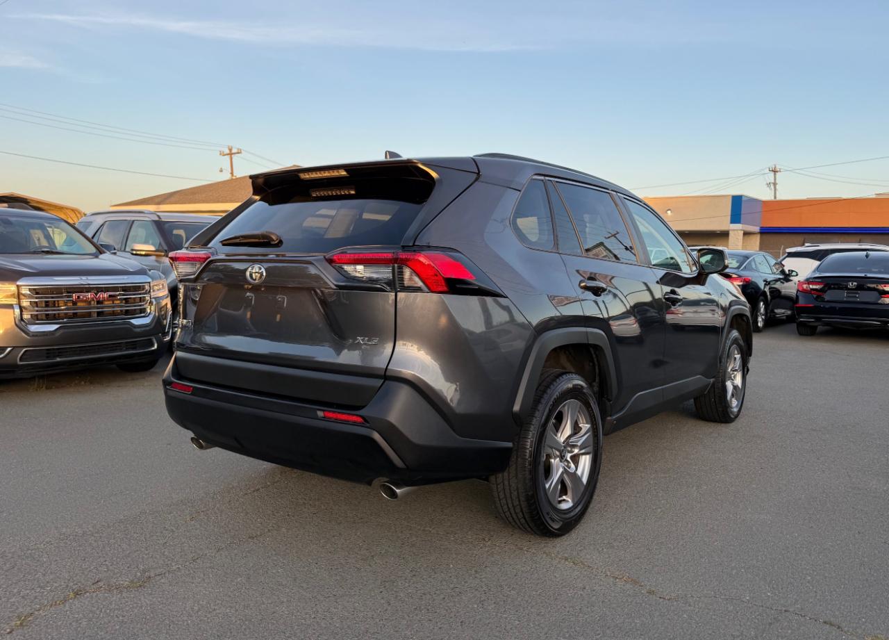 Toyota RAV4 XLE 2023