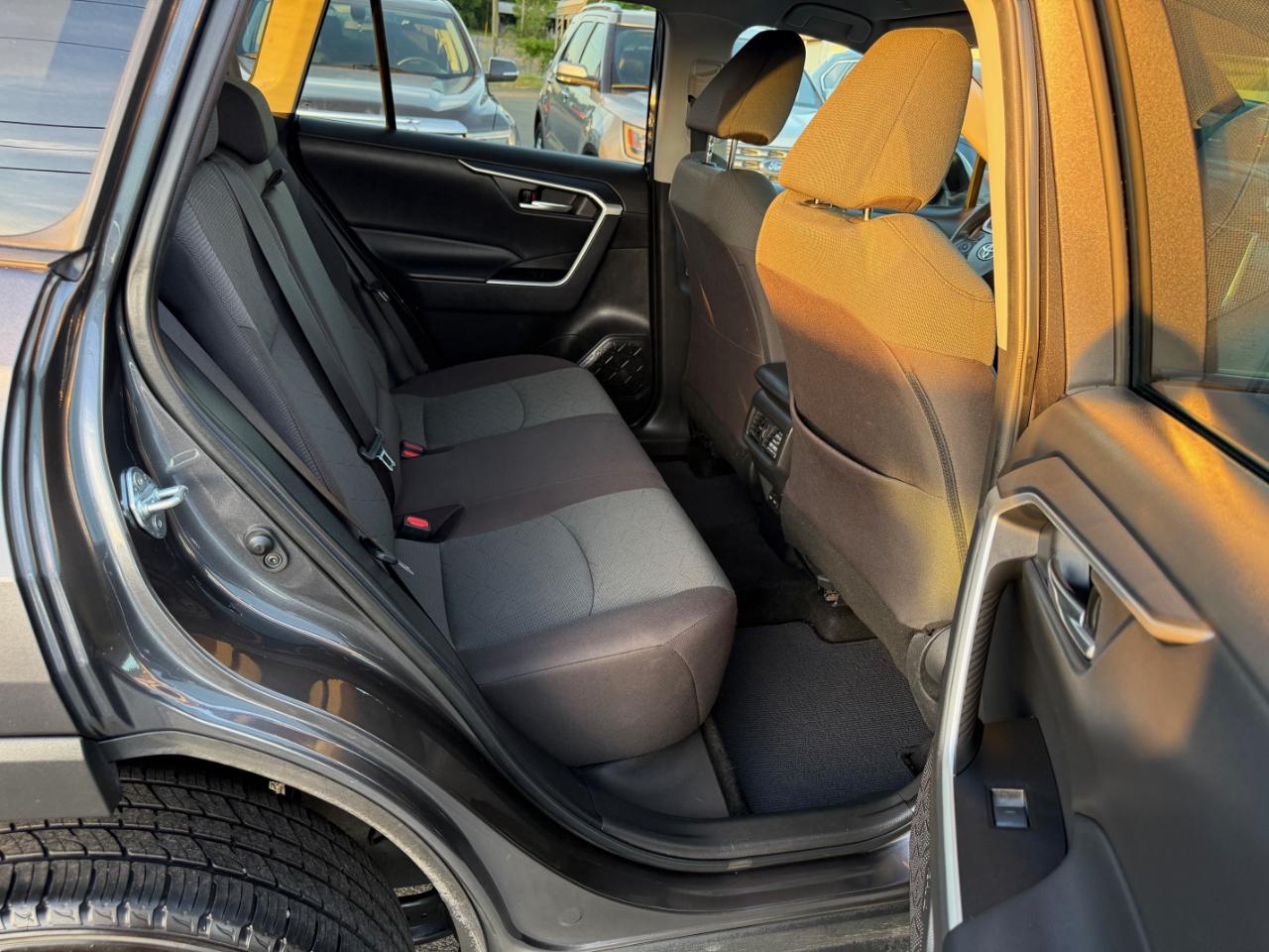 Toyota RAV4 XLE 2023