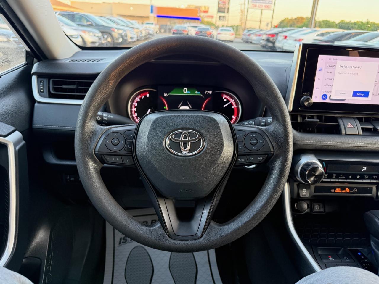 Toyota RAV4 XLE 2023