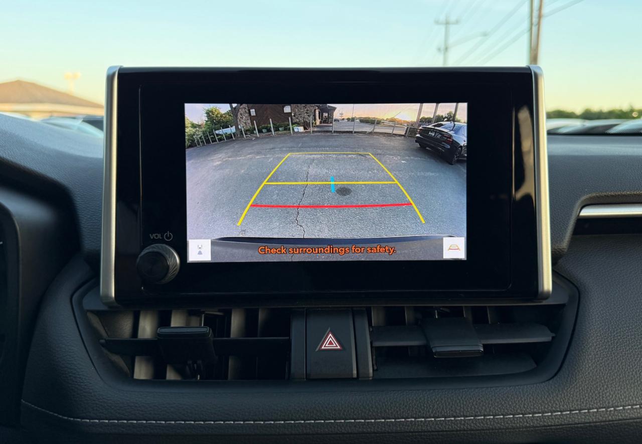 Toyota RAV4 XLE 2023