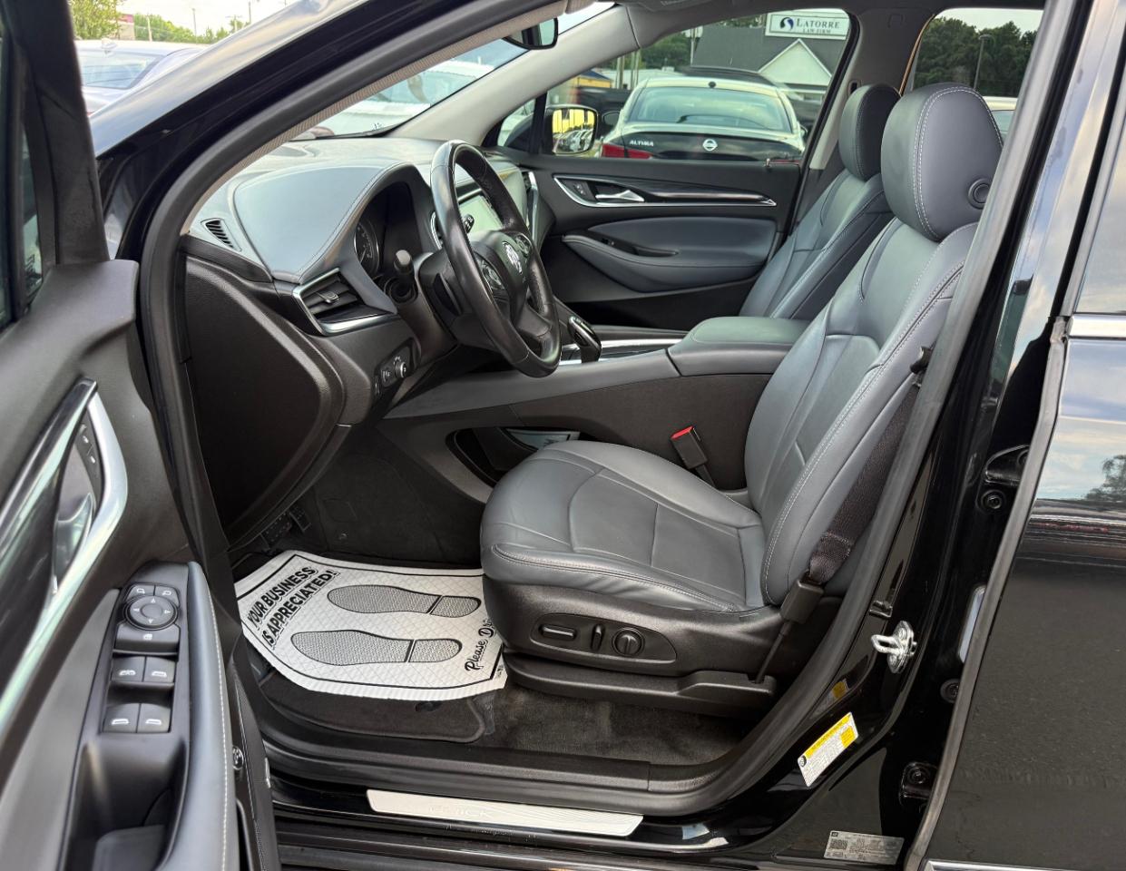 Buick Enclave Essence AWD 2020