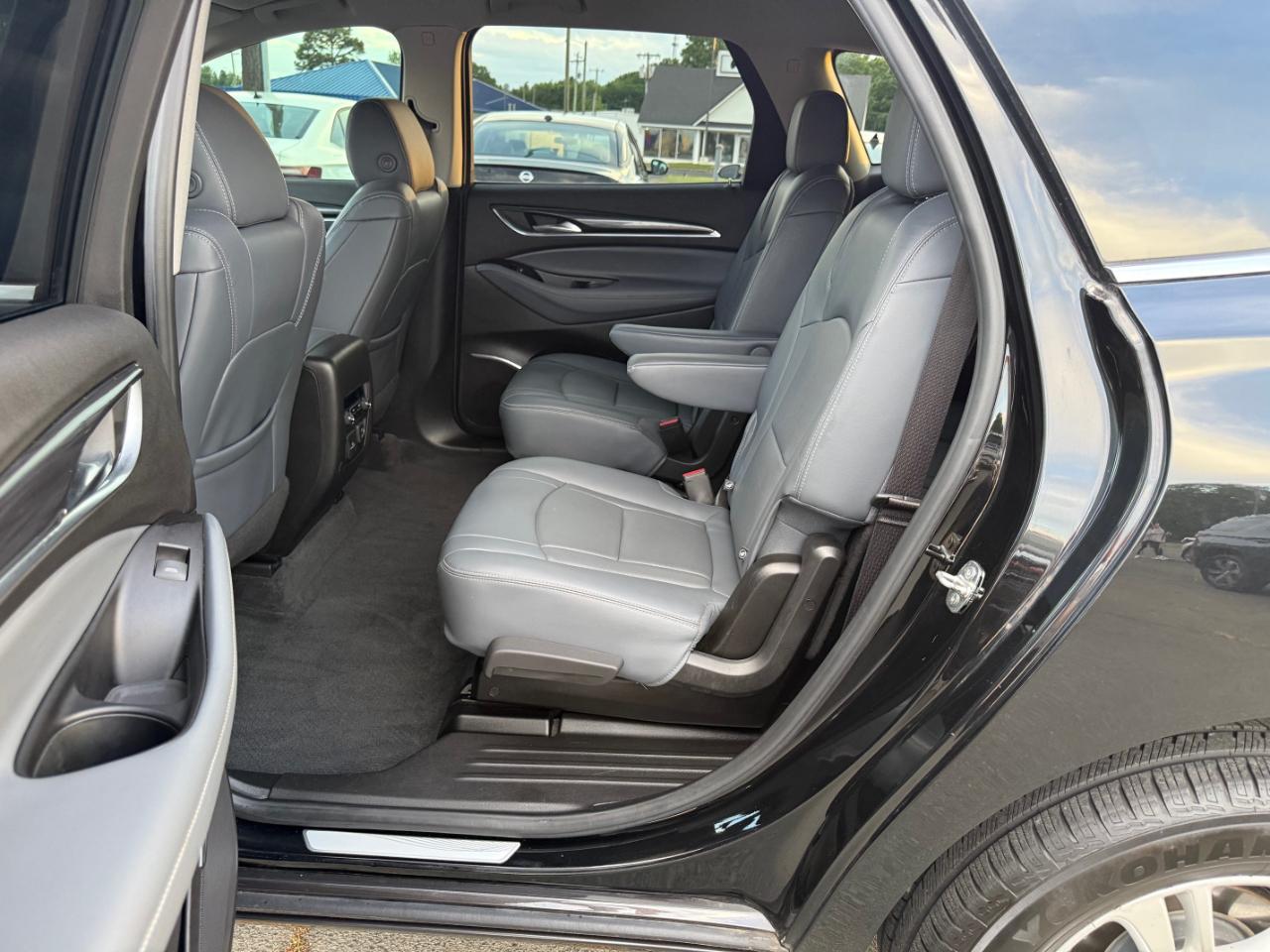Buick Enclave Essence AWD 2020