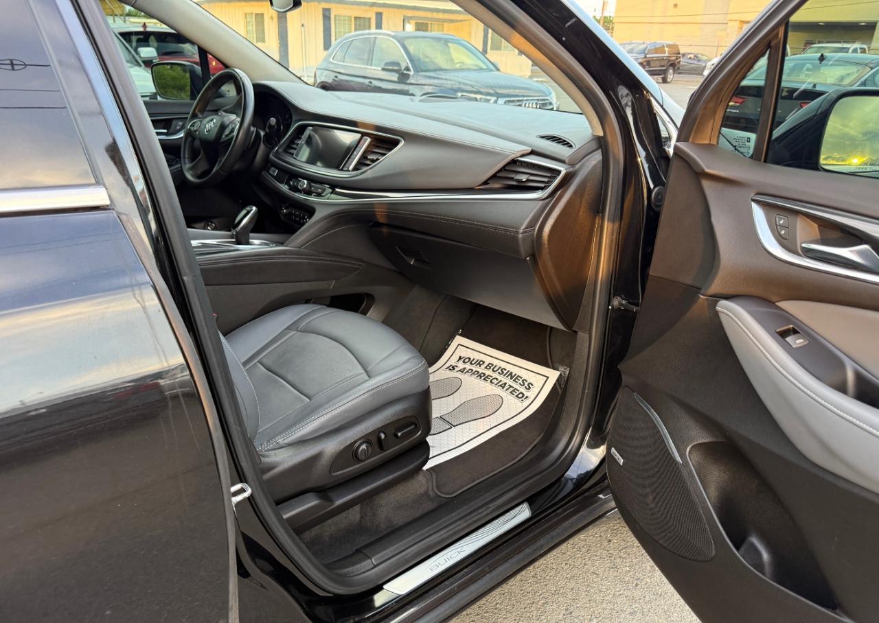 Buick Enclave Essence AWD 2020