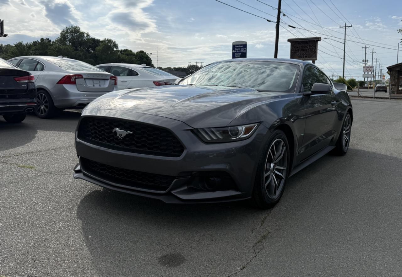Ford Mustang EcoBoost Coupe 2017