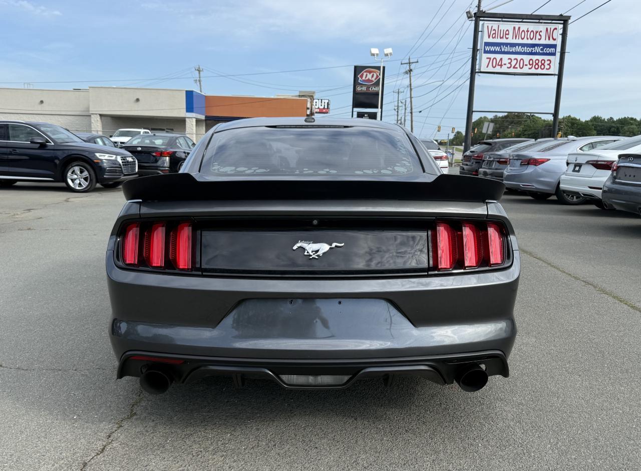 Ford Mustang EcoBoost Coupe 2017