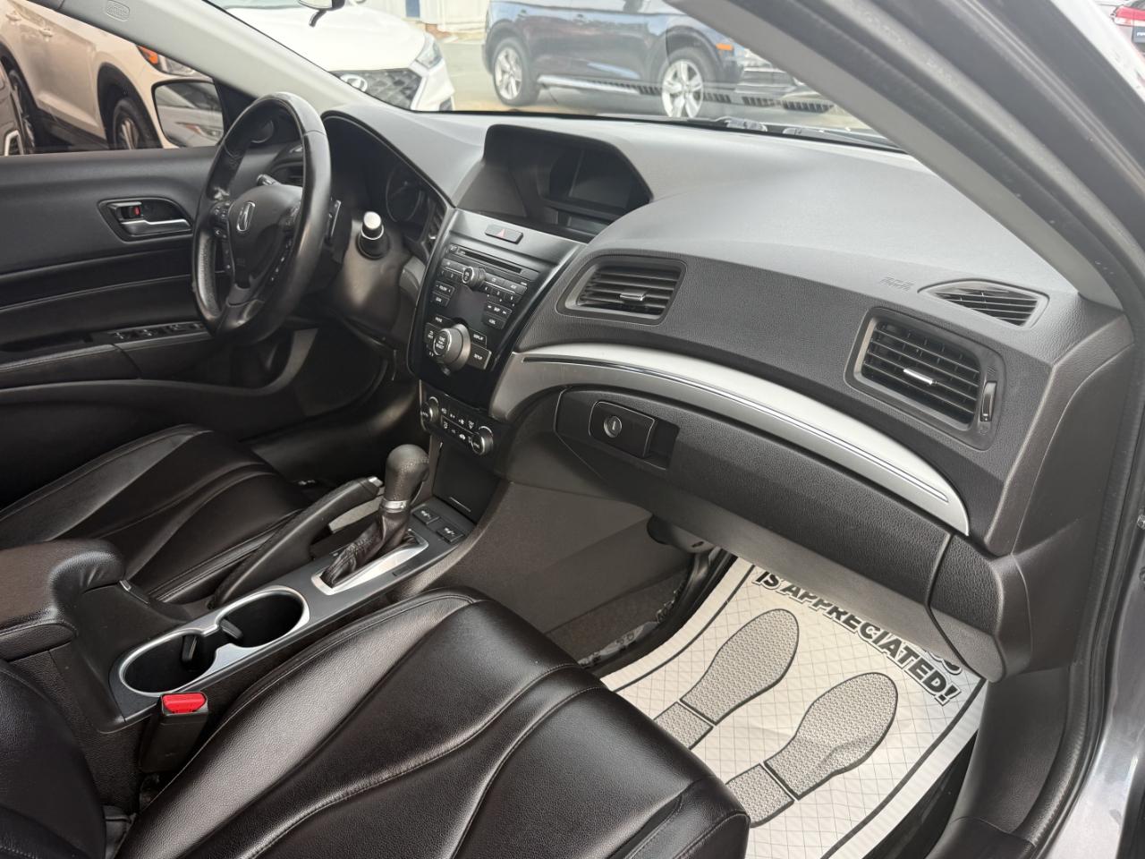 Acura ILX Base 2019