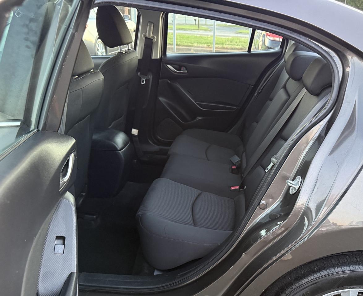 Mazda MAZDA3 i Sport AT 4-Door 2016