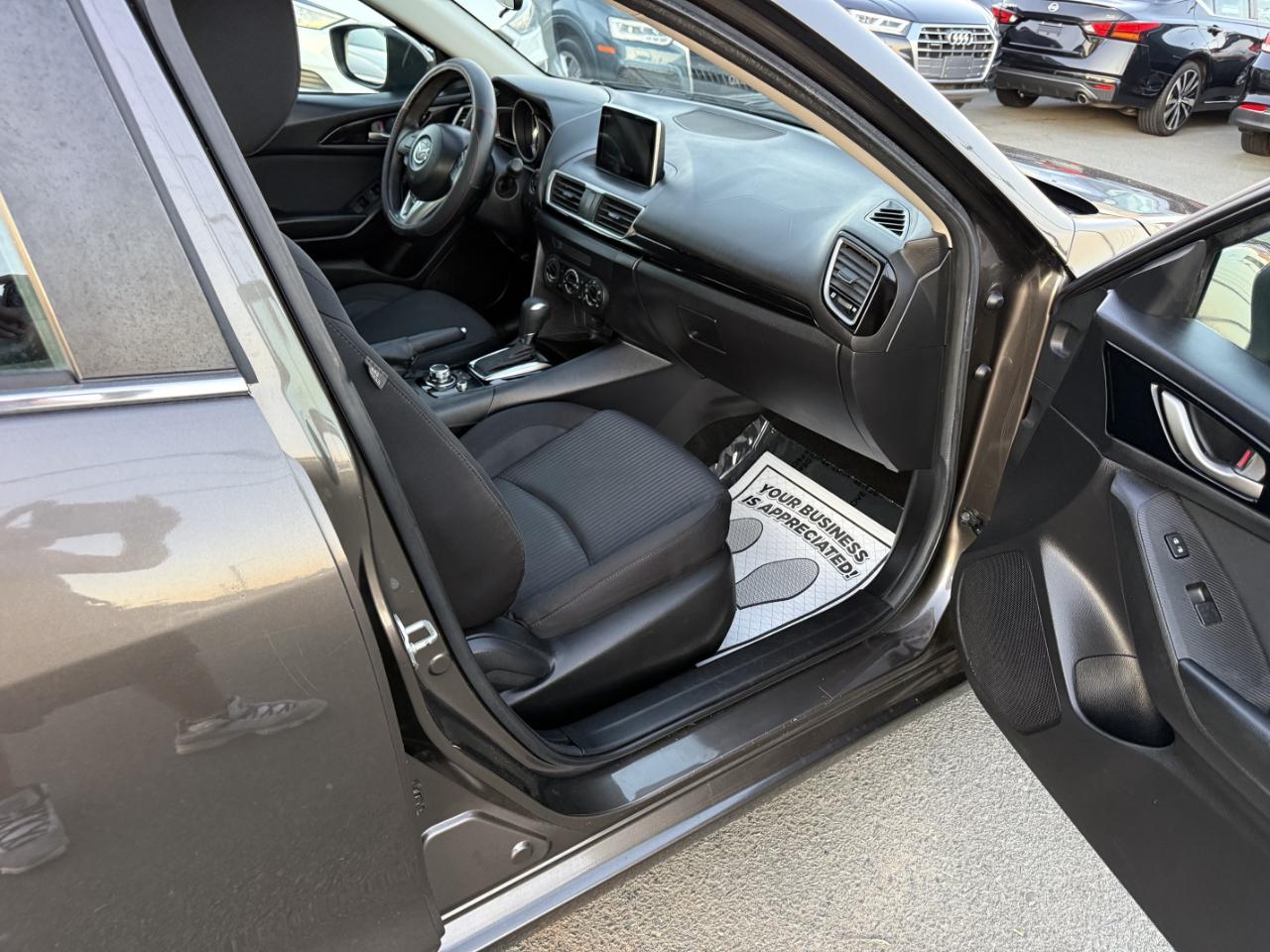 Mazda MAZDA3 i Sport AT 4-Door 2016