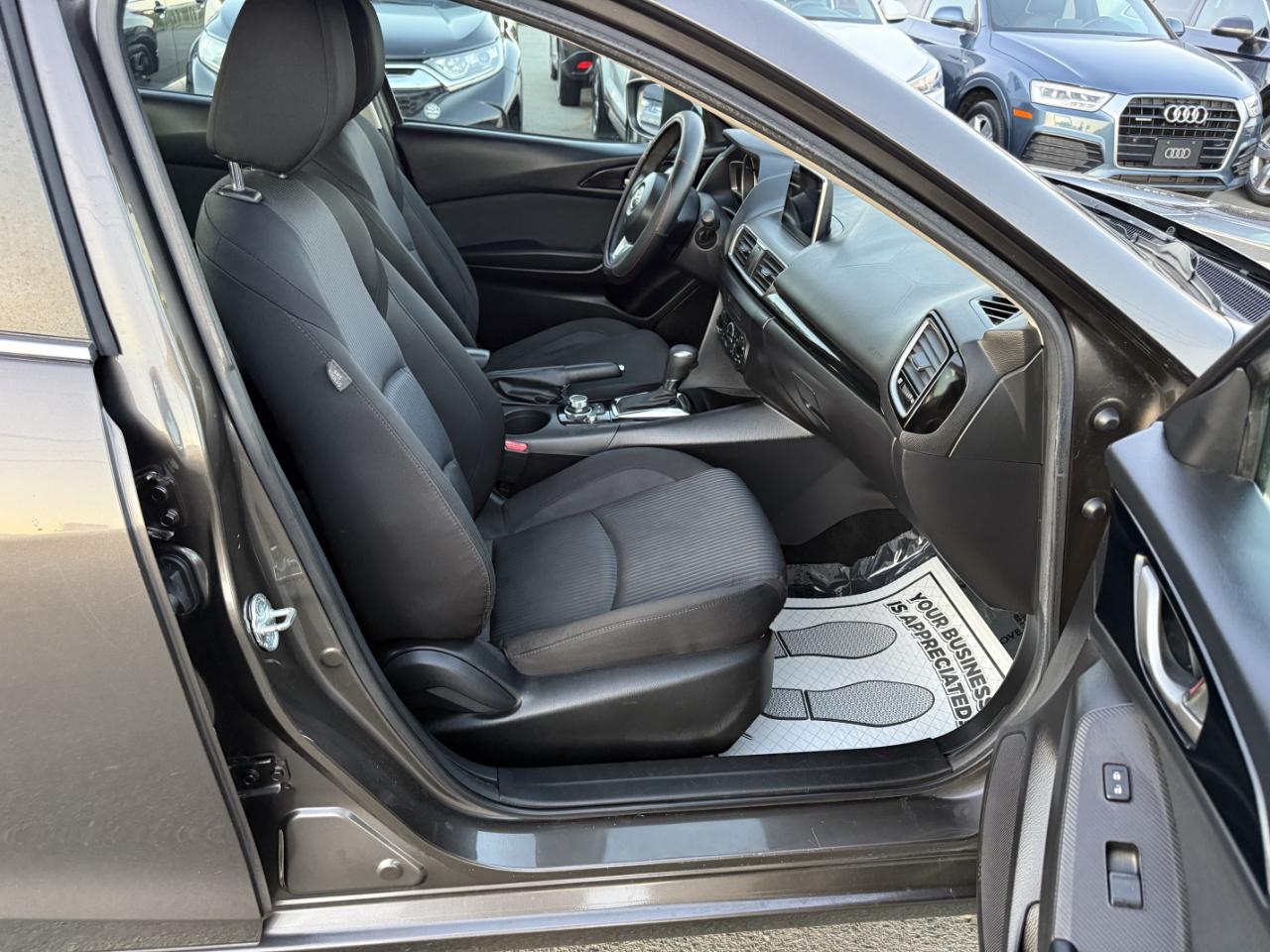 Mazda MAZDA3 i Sport AT 4-Door 2016
