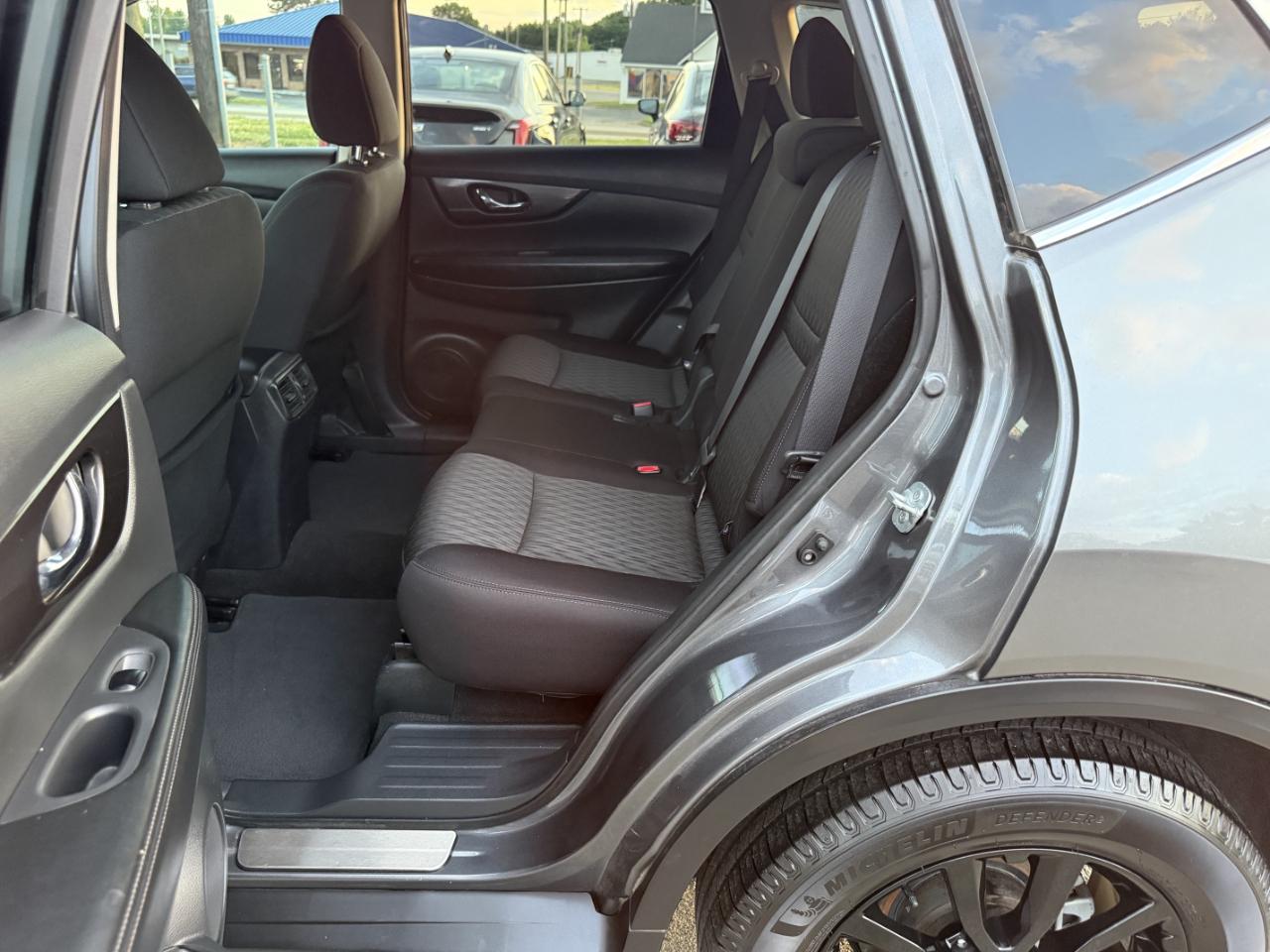 Nissan Rogue SV 2WD 2018