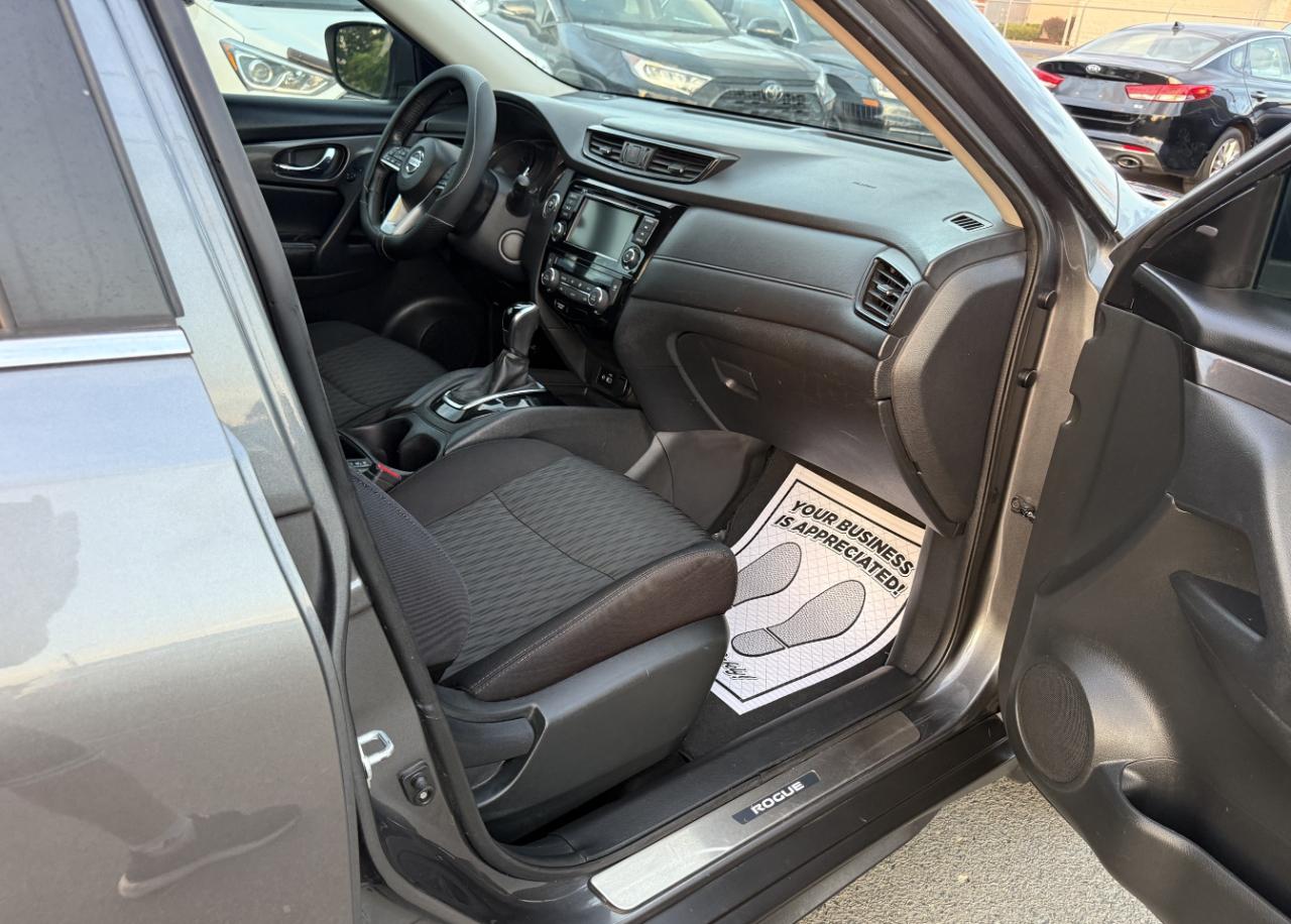 Nissan Rogue SV 2WD 2018