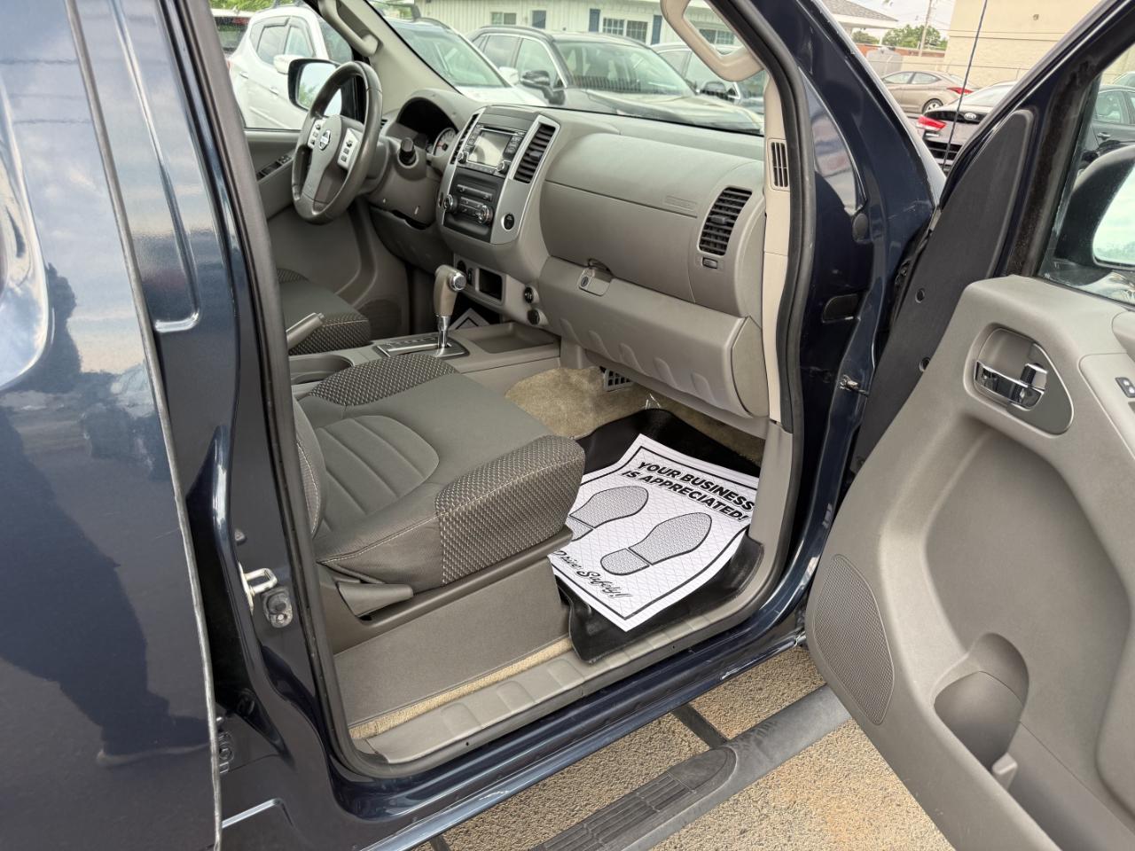 Nissan Frontier  2017