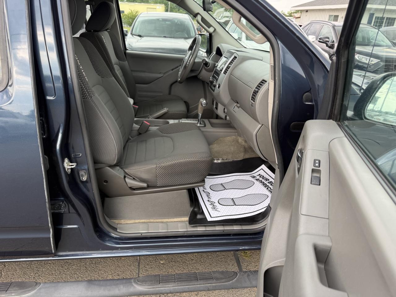 Nissan Frontier  2017