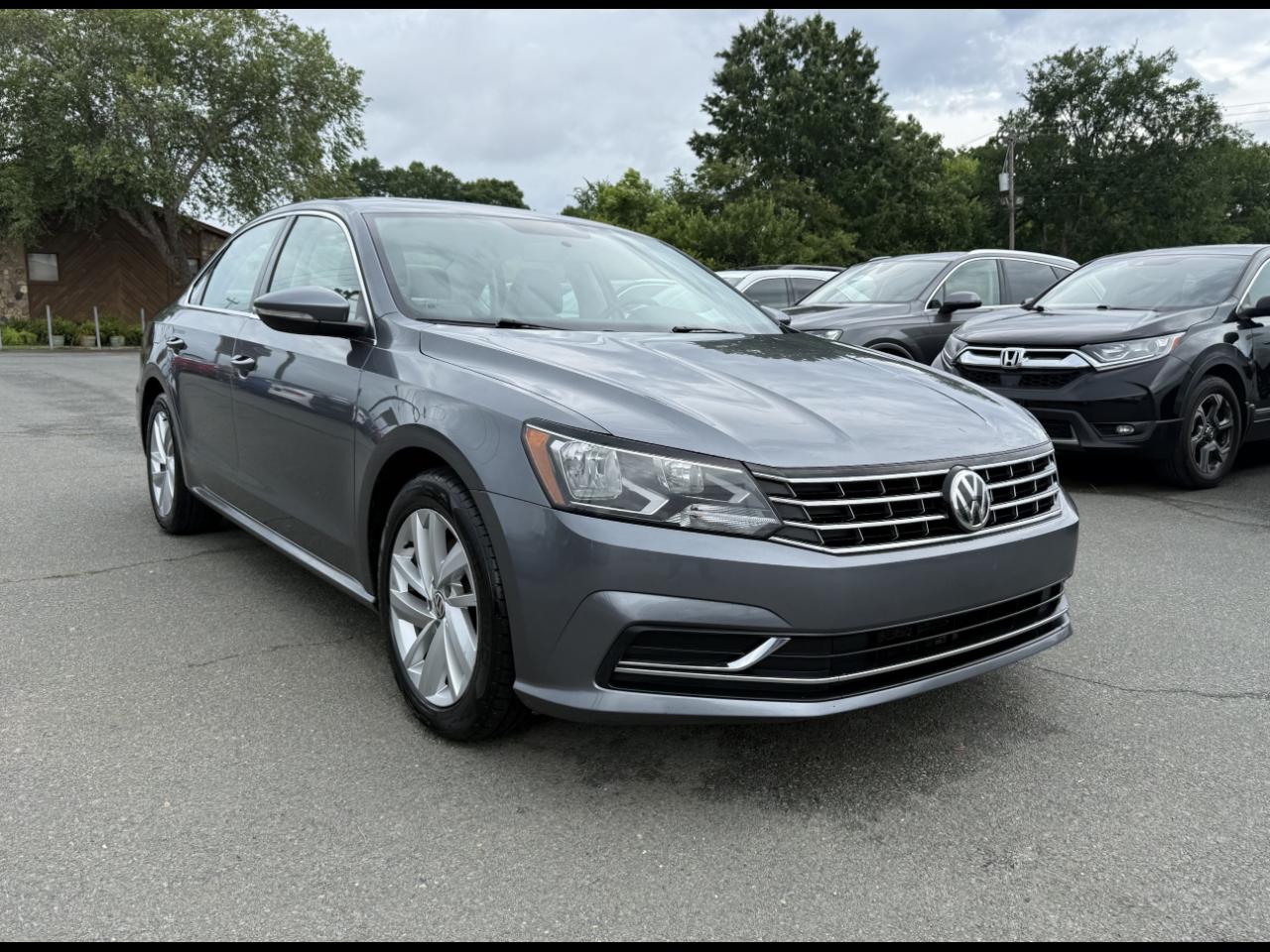 Volkswagen Passat SE 2018