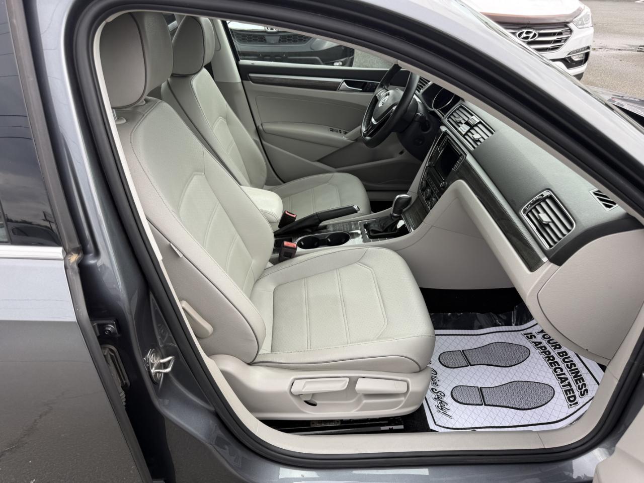 Volkswagen Passat SE 2018
