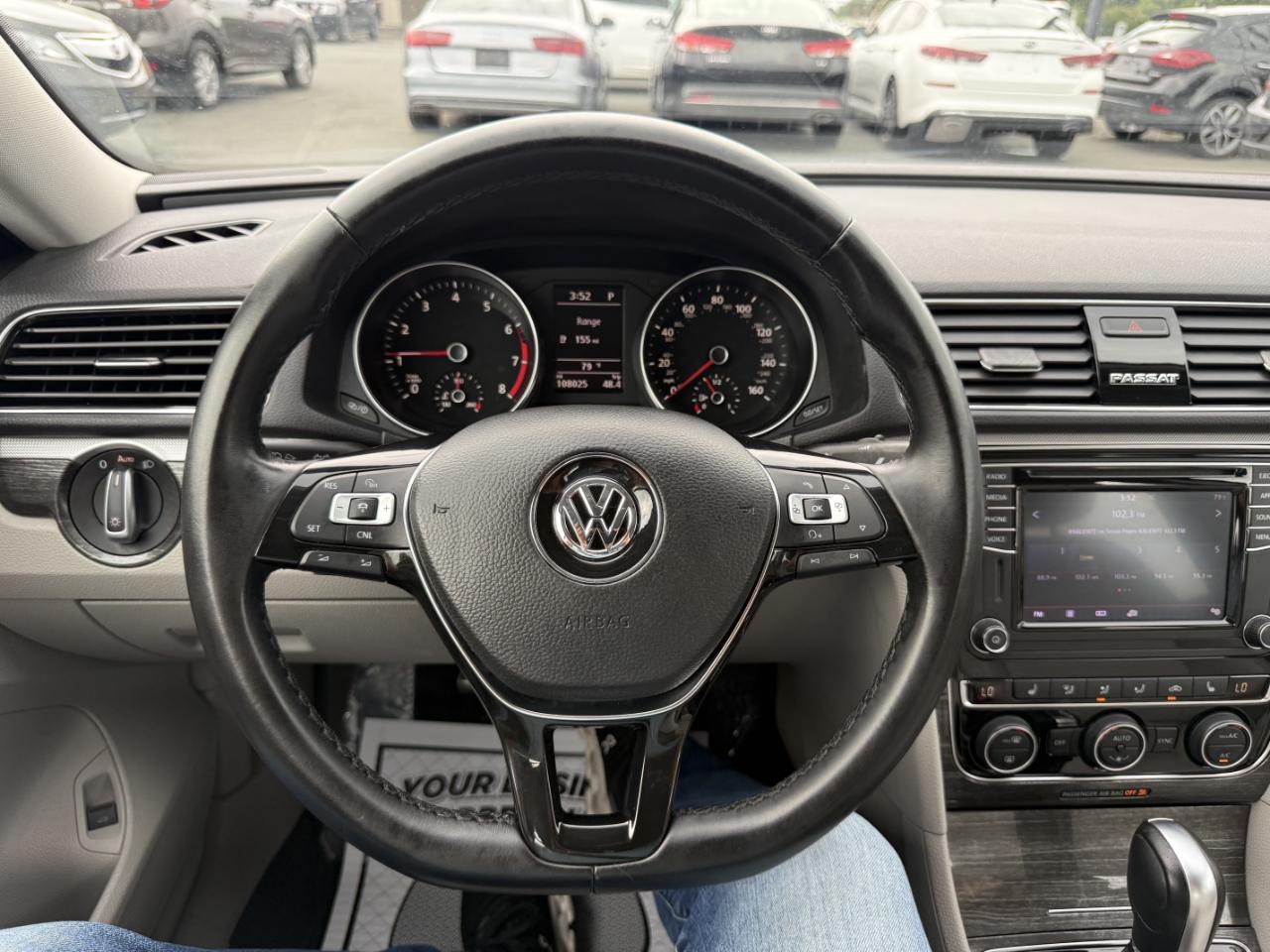 Volkswagen Passat SE 2018