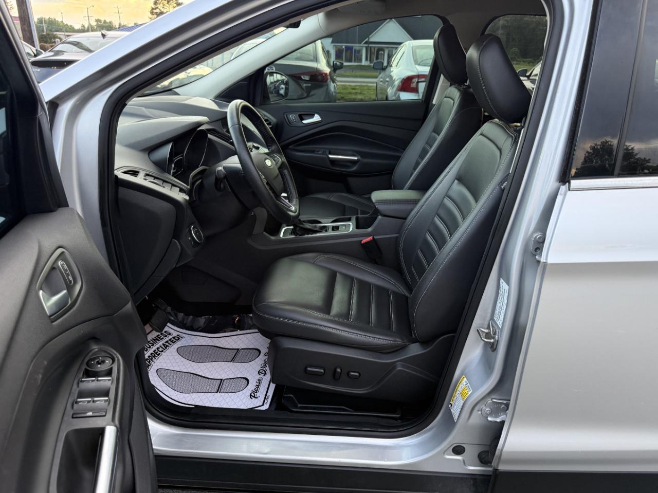 Ford Escape SEL 4WD 2019